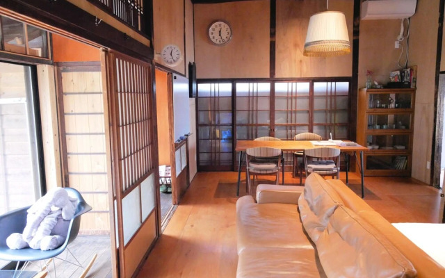 SUMITSUGU HOUSE West