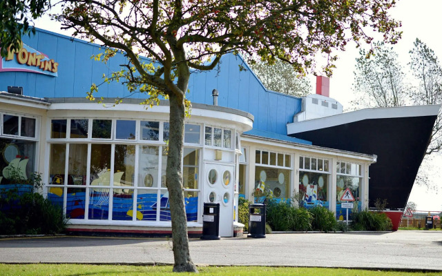 Pakefield Holiday Village