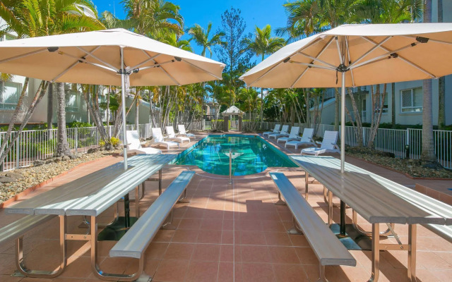 Bay Lodge Apartments
