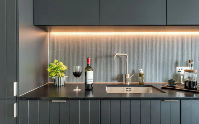 Stratford Apartments by Urban Rest