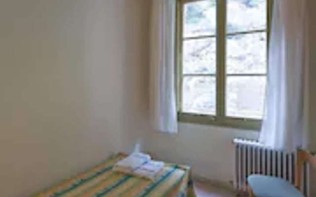 Apartamentos Montserrat Abat Marcet