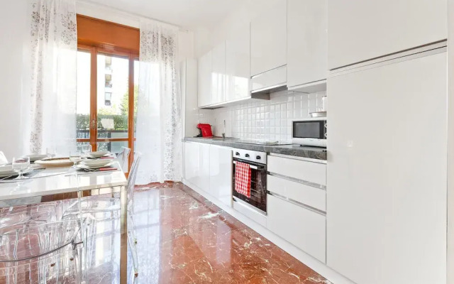 Istria & Zara Flat with Private Parking