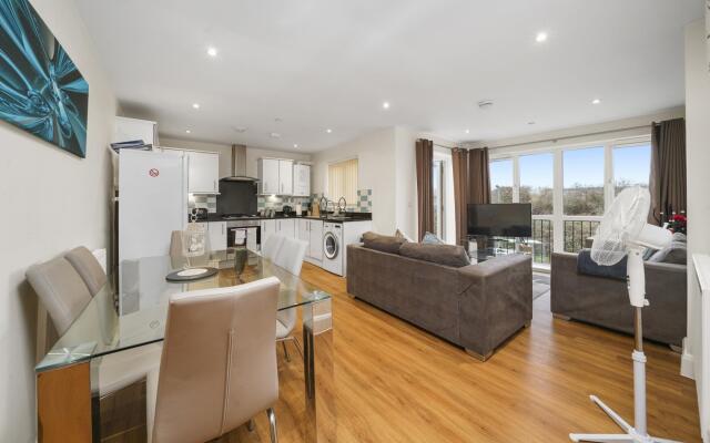 London Heathrow Living Serviced Apartments - Apt 6