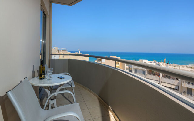 Icarus Suites &  Apartments