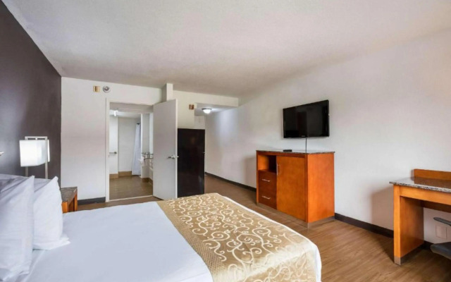 OYO Hotel Orlando Airport