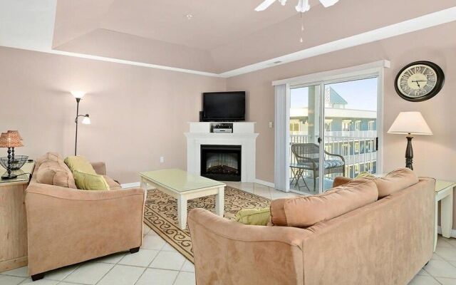 Whispering Sands 401 - 3 Br Condo