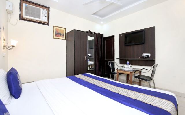 OYO 3004 Hotel Star City