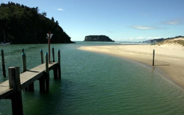Marine Reserved Holiday Apartments