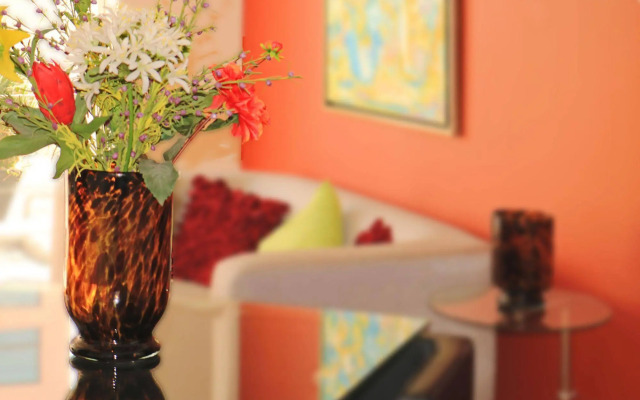 Puerta Alameda Suites