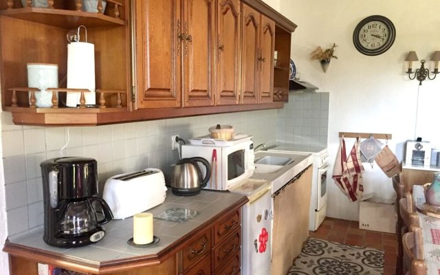 House With 3 Bedrooms in Dampierre Sous Bouhy, With Enclosed Garden