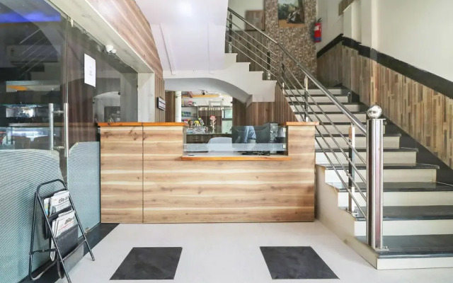 OYO 45599 Hotel Aaditya