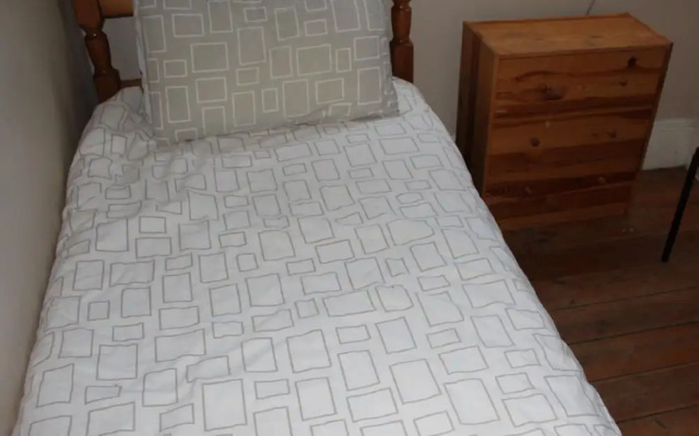 Royal Exchange Hotel Burra – Guest Rooms – Burra