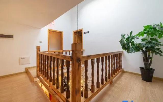 Shanzhongjian Hostel