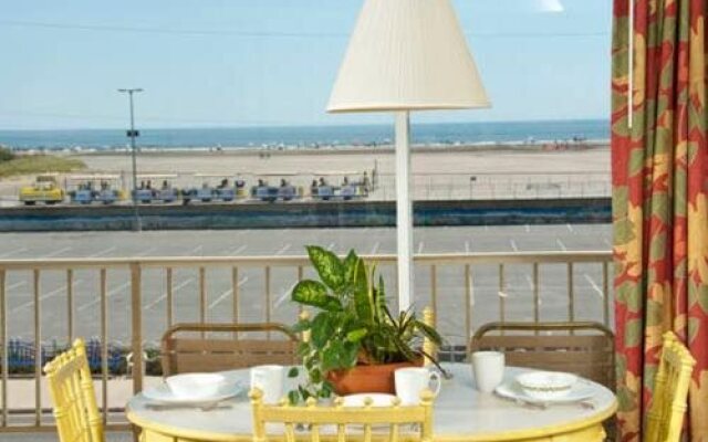 Aquarius Oceanfront Inn