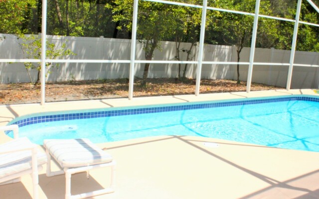 PCE326PD - 3 beds pool home - Privacy fence