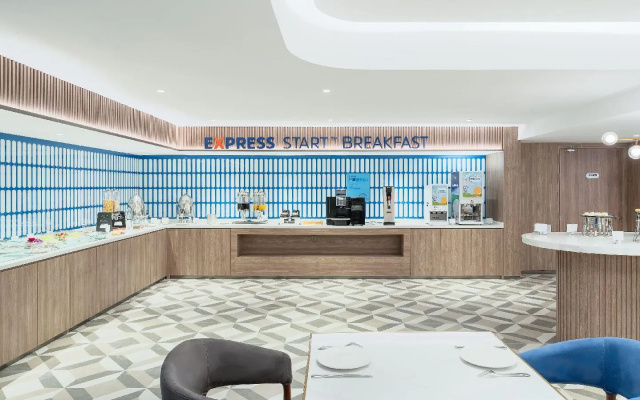 Holiday Inn Express Wuhan Jinyin Lake – Lobby – Wuhan