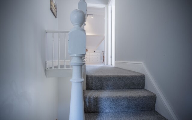 Langland Road - 2 Bedroom Town House