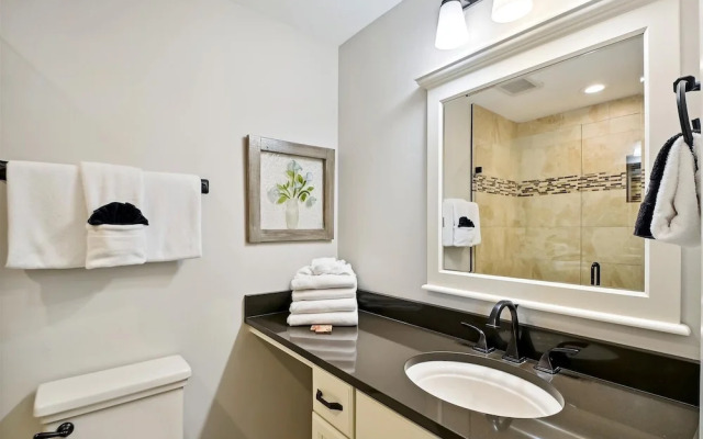 Oceania 407 3 Bedroom Condo by RedAwning