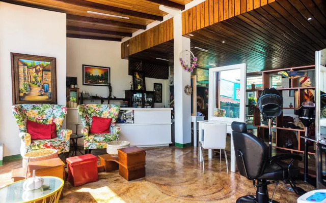 The Blue Suites & Spa
