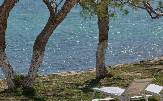 Salt Suites Paros