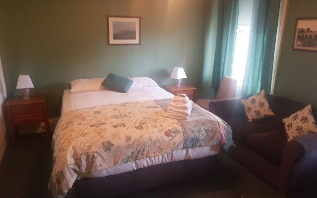 The Richmond Arms Hotel