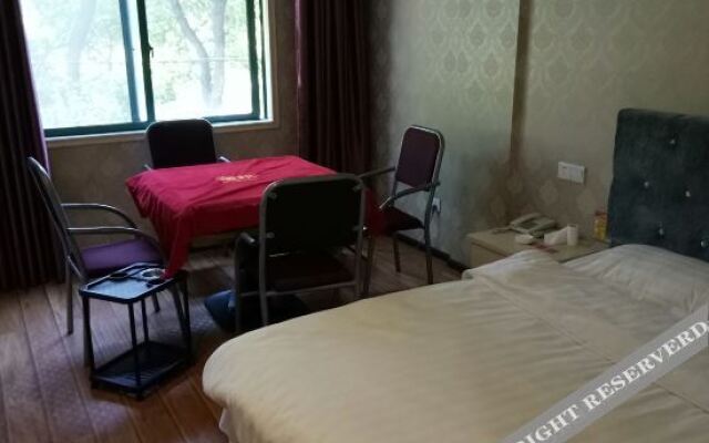 Yunmeng Ruixin Express Hotel