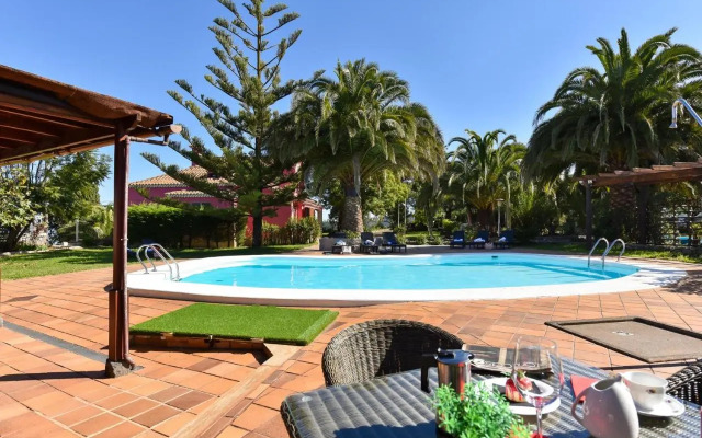 Finca Madronal with Pool in Gran Canaria