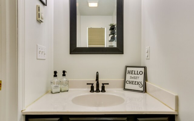 Pet-friendly Pocono Vacation Rental w/ Lake Access