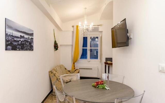 ALTIDO Ideal Flat near Aquarium