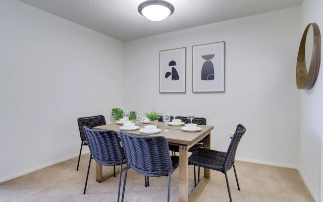 Airport Proximity- Apt in Crystal City