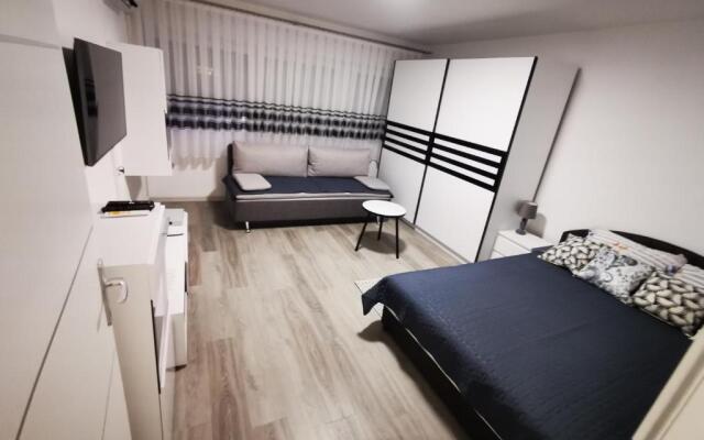 Ema Studio Apartman
