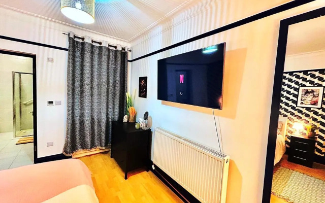 Rest Boutique Golders Green