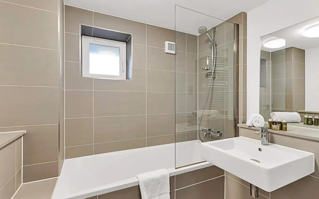 City Relay Urban Charm Chelsea Apartment
