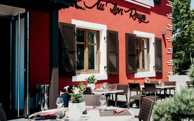 Logis Hôtel Au Lion Rouge
