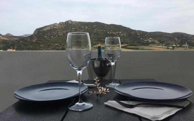 Ninemia Naxos Suites