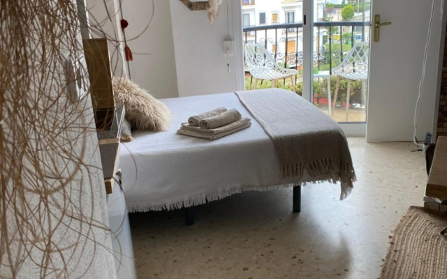 Estudio en Dénia con piscina y wifi privada, a 100 m del mar