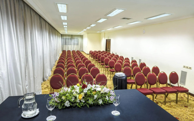 Radisson Montevideo Victoria Plaza Hotel
