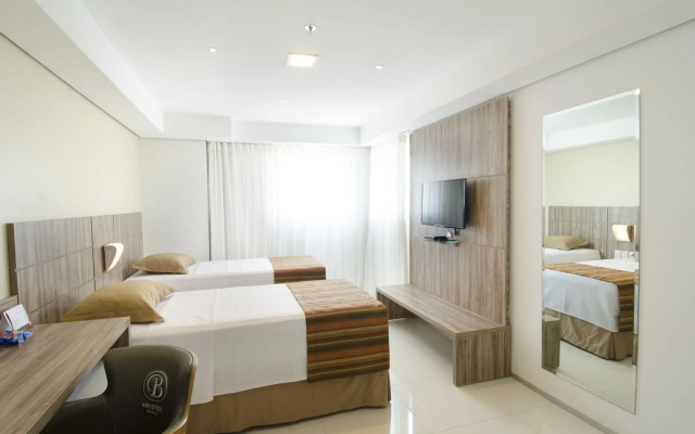 Profissionalle Hotel São Luís