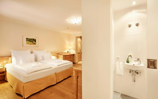 Hotel Auf der Gsteig GmbH