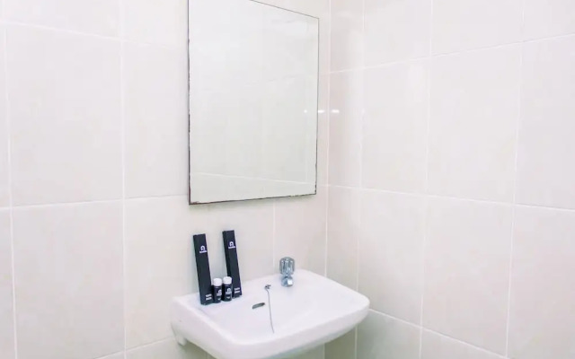 Warm And Minimalist 3Br Apartment At M-Town Residence