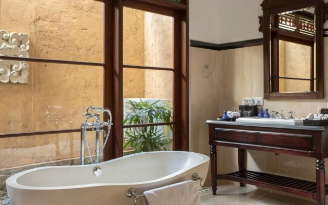 Dwaraka The Royal Villas