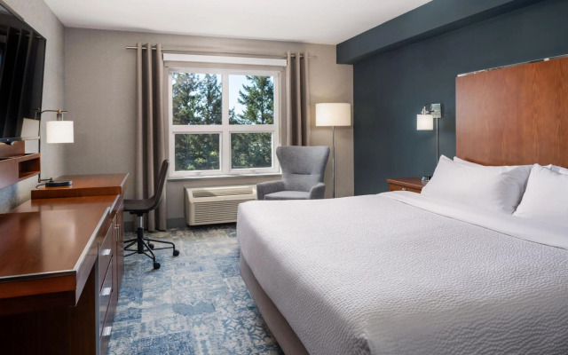 Four Points by Sheraton Victoria Gateway