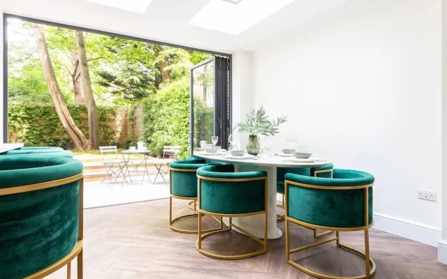 Westbourne Park Road Xviii by Onefinestay