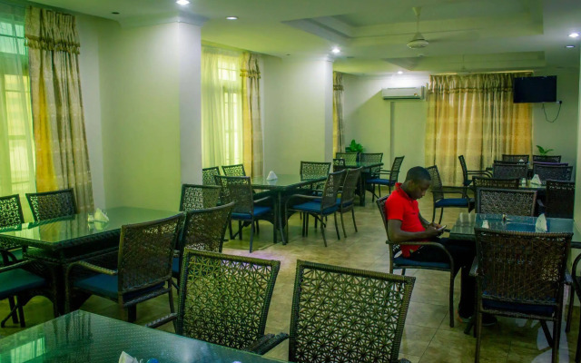 ABC Travellers Hotel