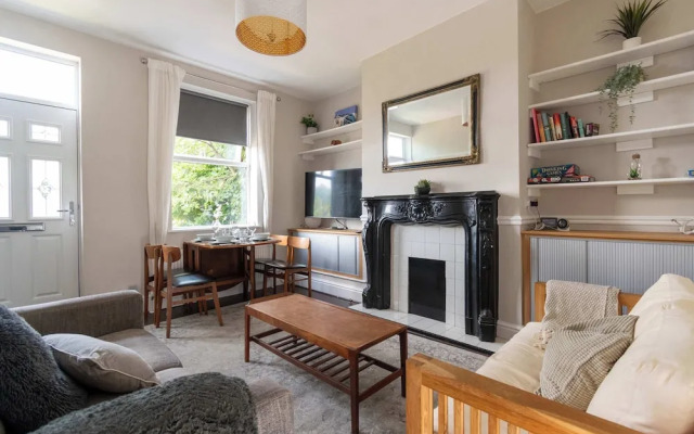 Host Stay Argie House