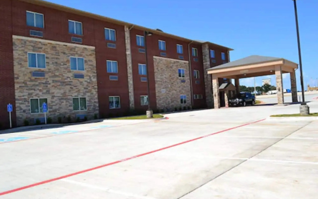 Red River Inn And Suites