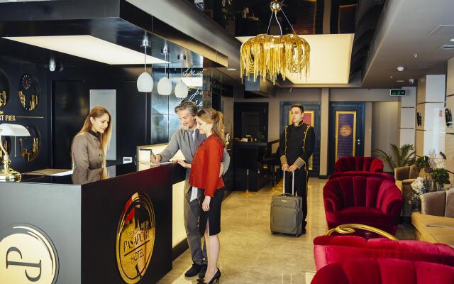 Pasaport Pier Hotel