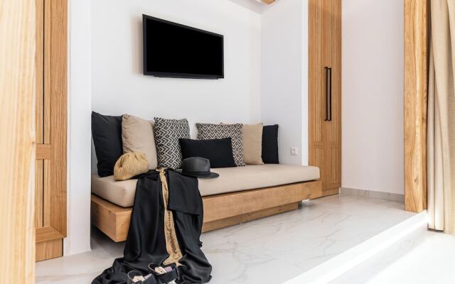 V Luxury Apartments Naxos