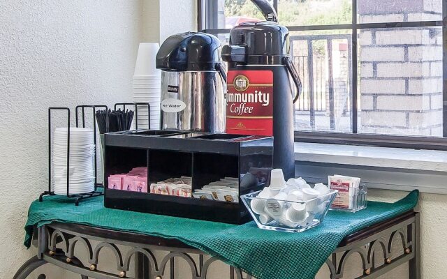 Econo Lodge Brownsville