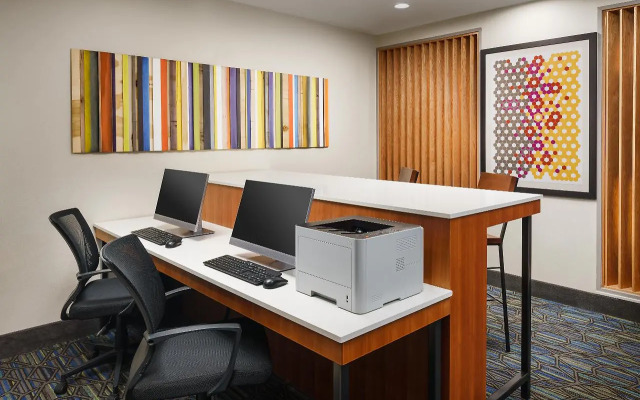 Holiday Inn Express & Suites Oakhurst - Yosemite Park Area by IHG